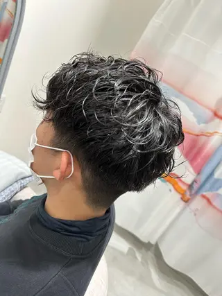 パーマ メンズ 💎メンズパーマ特化 🥇癖毛活かしのプロのヘアスタイル