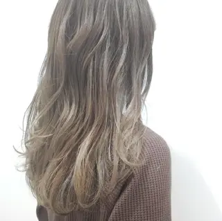 ミディアム カラー ill副店長 立和田純也のヘアスタイル