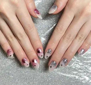 ネイル VIERU 🌈🎀💖のネイルデザイン