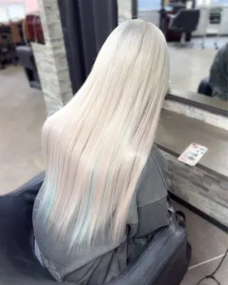 ロング カラー ハイトーンエクステ 🎩カズキ🎩のヘアスタイル