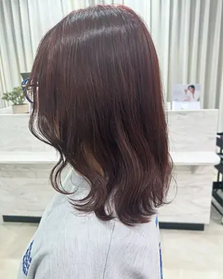 ミディアム カラー .HARRISS所属・中司 愛理のヘアスタイル