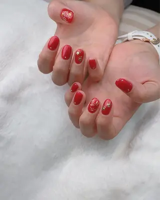 ネイル Blushオーナー Shiinaのネイルデザイン