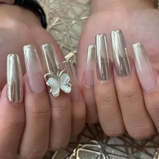 ネイル MiRanda Nail所属・MiRanda 保坂 舞のネイルデザイン