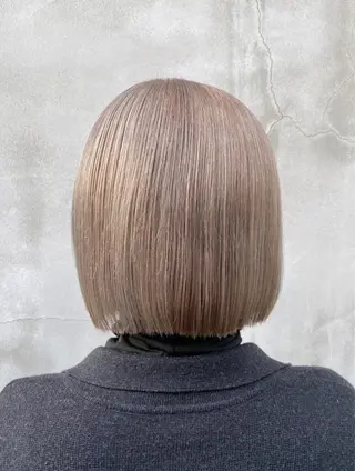 ショート カラー saki🌼ボブ× 透明感カラー🌼のヘアスタイル