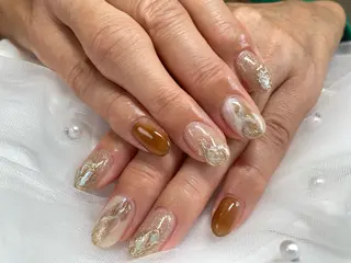 ネイル Nailsalon Charis.yuのネイルデザイン