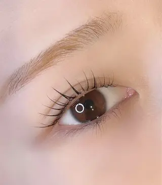 マツエク・マツパ fors所属・藤 すずの眉毛・アイブロウイメージ