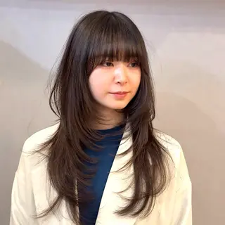 セミロング カラー SALOWIN 新宿三丁目EAST所属・韓国レイヤー🇰🇷 layercut✂️のヘアスタイル