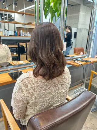 セミロング カラー 🎀たな 🧸のヘアスタイル