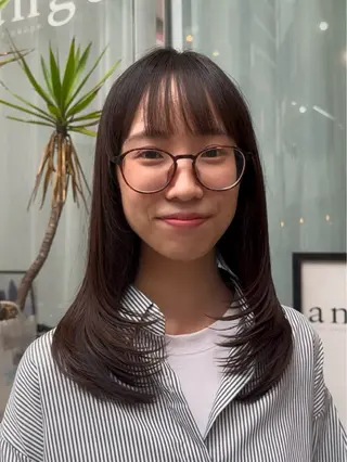 セミロング ハイトーン/ネイル /ミウ 🌺❤︎のヘアスタイル