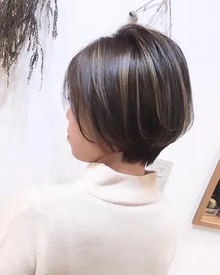 ショート カラー ショート、ボブ シマダマサトのヘアスタイル