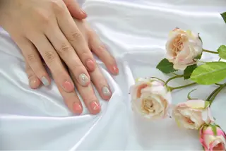 ネイル 東京セルフネイルサロン所属・M MIKIKOのネイルデザイン