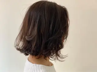 ミディアム カラー 小川 美香のヘアスタイル