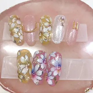 ネイル 奥園 良恵のネイルデザイン