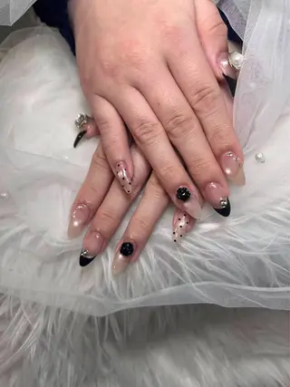 ネイル 🌈 Laule'aのネイルデザイン