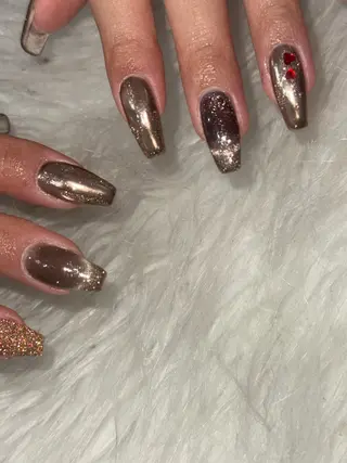 ネイル LAVISH nail salonのネイルデザイン