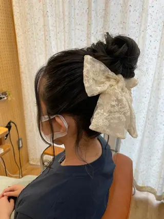 セミロング ヘアアレンジ キッズ ヘアセット🎀耳つぼ 👂💎MONAMIのヘアスタイル