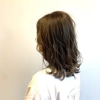 ミディアム カラー 似合わせスタイル 岡田勇哉のヘアスタイル