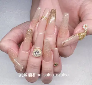 ネイル R inのネイルデザイン