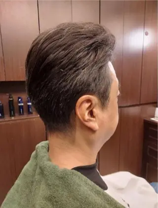 メンズ BARBER 　STAG所属・BARBERSTAG 上拂恭平のヘアスタイル