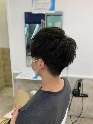 ショート メンズ ハイライト&曲がる 縮毛矯正特化 玉置のヘアスタイル