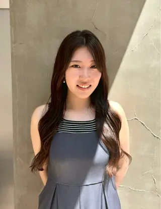 ロング カラー VISAGE ba.sk 金子詩帆のヘアスタイル