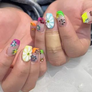 ネイル 内田 里穂のネイルデザイン