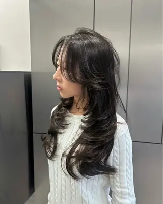 ロング 大人レイヤー/艶美髪 🇺🇸TOMONAのヘアスタイル