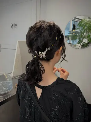 ミディアム INORI /フェイスレイヤーのヘアスタイル