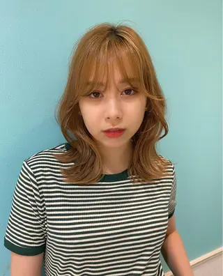 ミディアム カラー レイヤーと顔まわり 大好き❣️関口拓馬のヘアスタイル