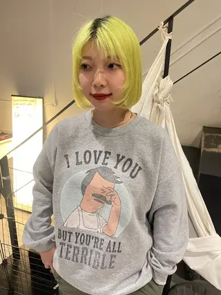 ミディアム カラー アオキ リノのヘアスタイル