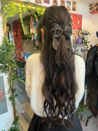 ロング ヘアアレンジ カラーパティシエ facce🌼ikoのヘアスタイル