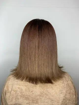 ミディアム 🌷横浜/レイヤー /艶カラー🌷のヘアスタイル