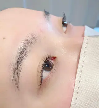 マツエク・マツパ まつ毛パーマ専門 茉里のヘアスタイル