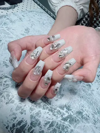 ネイル Le'a シズカのネイルデザイン