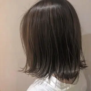 ミディアム カラー 飯田 真澄のヘアスタイル