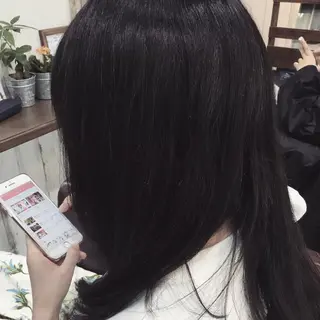 セミロング カラー embrace エンブレイスのヘアスタイル