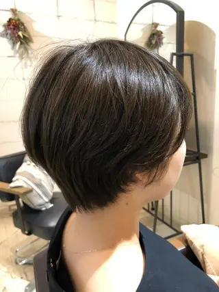 ショート カラー ひろせ かなのヘアスタイル