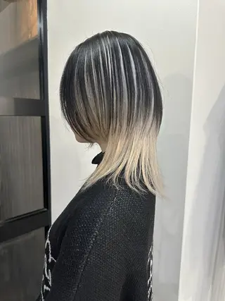 カラー LA KING KYOTO所属・ブリーチカラー yuraraのヘアスタイル