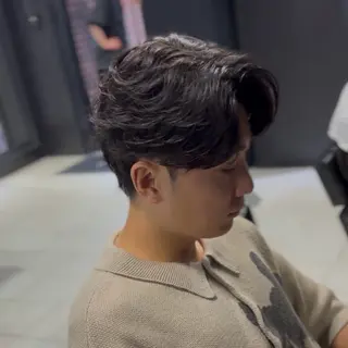 ミディアム パーマ センターパート支持率 No.1【心斎橋】のヘアスタイル