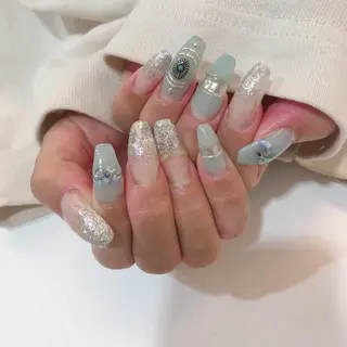 ネイル 河野 弥月のネイルデザイン