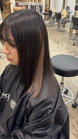 セミロング るかハイトーンピンク カラー/プルエクステのヘアスタイル