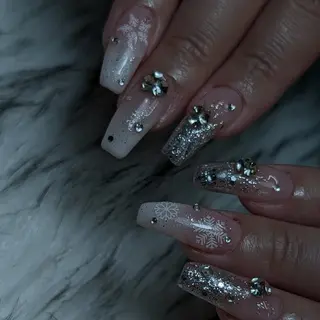 ネイル RUNWAY 　　の眉毛・アイブロウイメージ