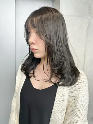 ロング カラー パーマ ヘアアレンジ 透明感/オリーブ/ グレージュ/YUKAのヘアスタイル