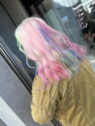 セミロング カラー ブリーチ人気No.1 MANATO🎨🌈のヘアスタイル