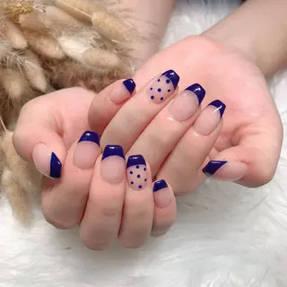 ネイル 💅ネイルハウス🏡 🎀TOMO🎀のネイルデザイン
