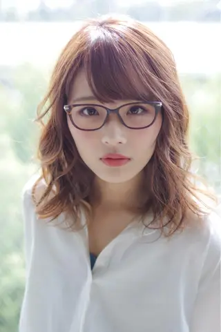 ミディアム セミロング カラー 🌈ディレクター🌈 徳松優希のヘアスタイル