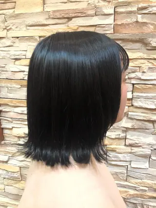 ミディアム 本多 美羽のヘアスタイル