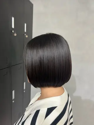 ミディアム カラー 小森聖奈 韓国風レイヤーカットのヘアスタイル