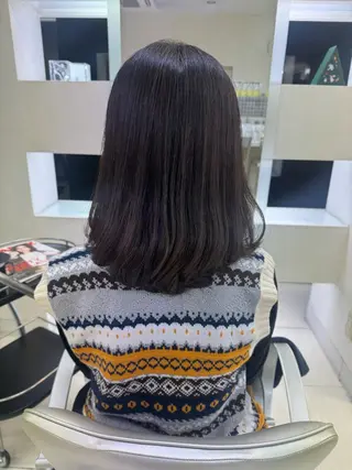 セミロング タカハシ リナのヘアスタイル