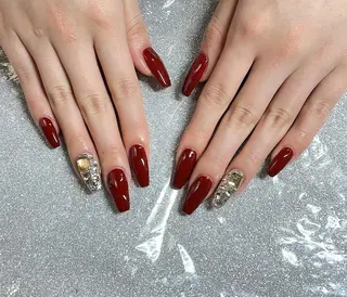 ネイル VIERU 🌈🎀💖のネイルデザイン